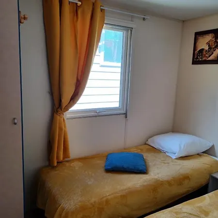 Flo's Mobil-home