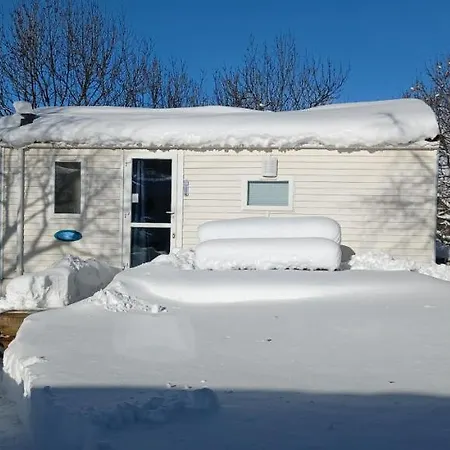 캠프장 Flo's Mobil-home 사일라구즈