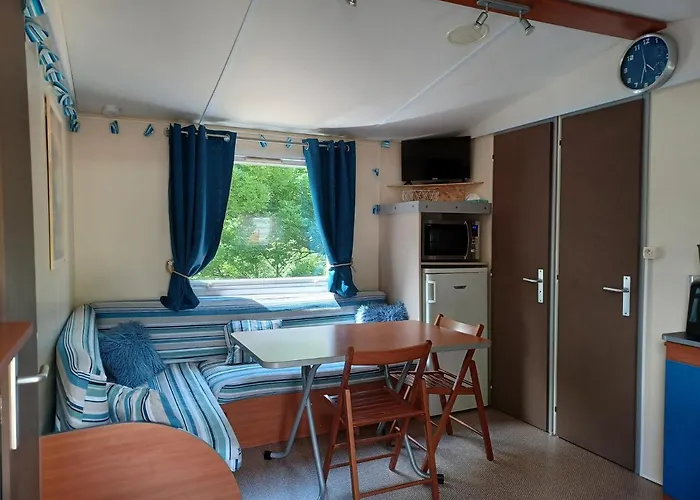 Flo's Mobil-home Camping *